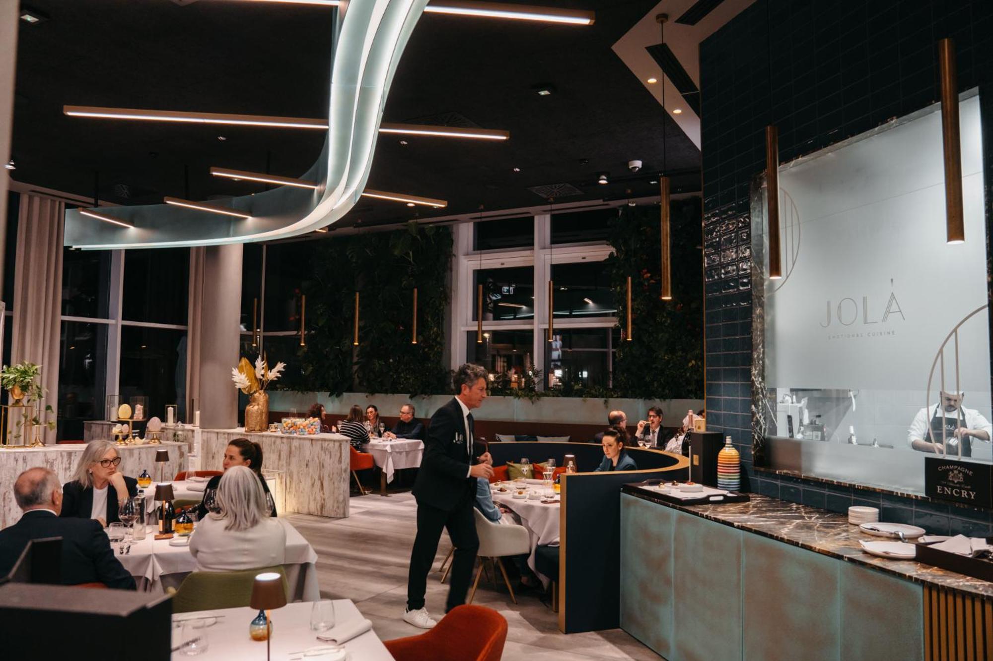 J44 Lifestyle Hotel Lido di Jesolo Esterno foto Restaurant NOLÀ